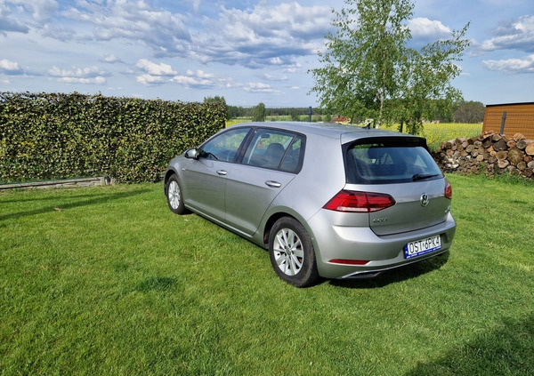 Volkswagen Golf cena 72000 przebieg: 32000, rok produkcji 2017 z Ciechanowiec małe 742